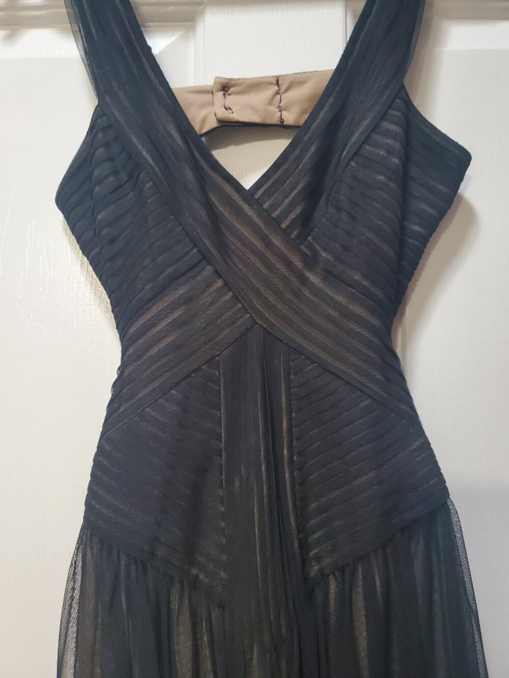 BCBGMaxAzria Black Tulle Cut Out Gown | 4 - Picture 4 of 7
